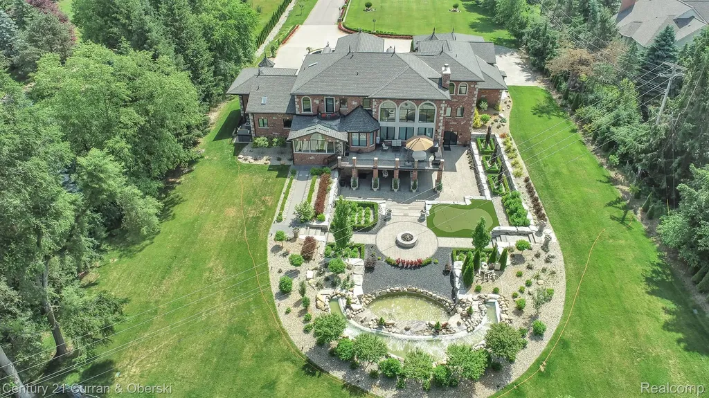 17965 Beck Road Northville Township MI 48168