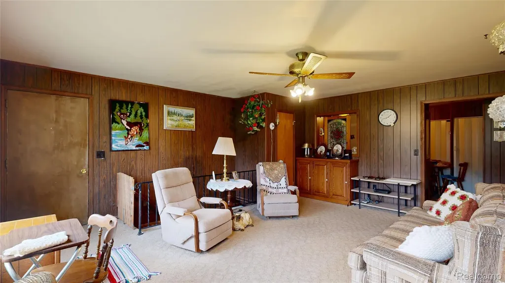 225 E Park Avenue Flushing City MI 48433
