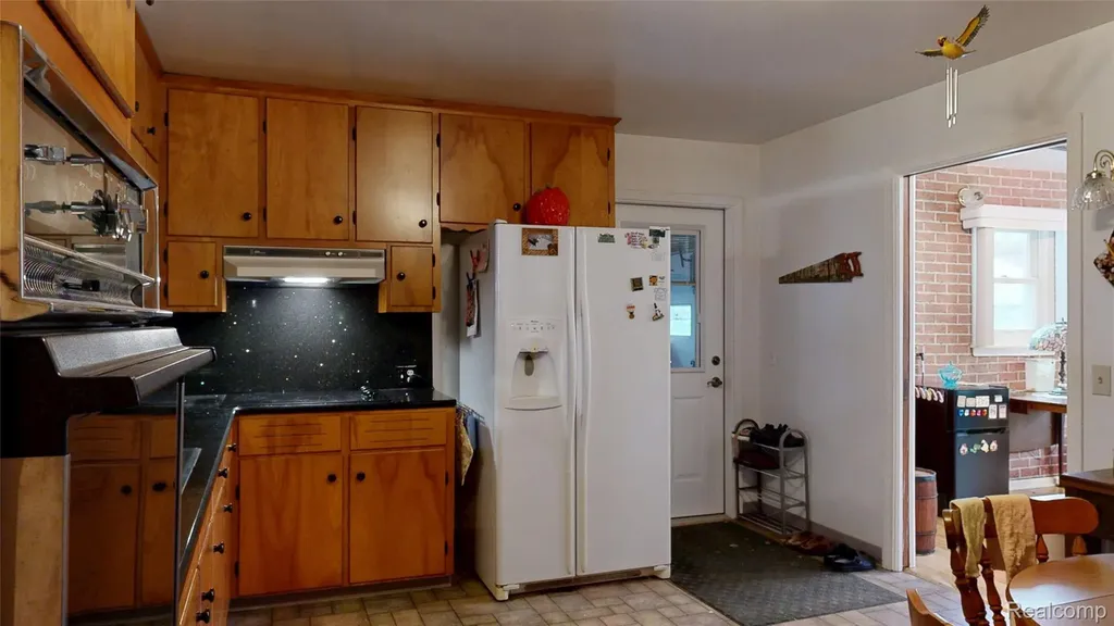 225 E Park Avenue Flushing City MI 48433
