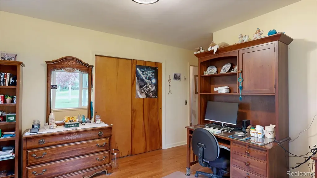 225 E Park Avenue Flushing City MI 48433