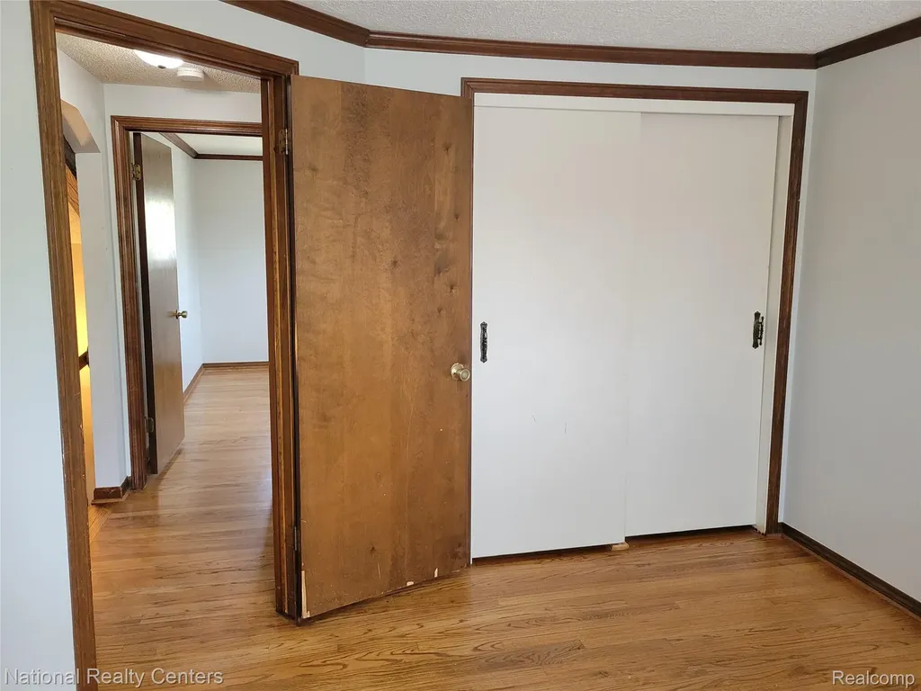 8831 Sioux Redford Charter Township MI 48239