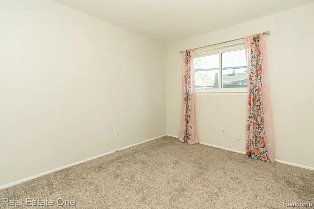 22505 Hanson Court St. Clair Shores City MI 48080
