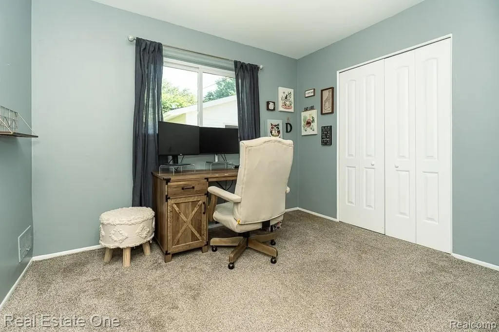 22505 Hanson Court St. Clair Shores City MI 48080