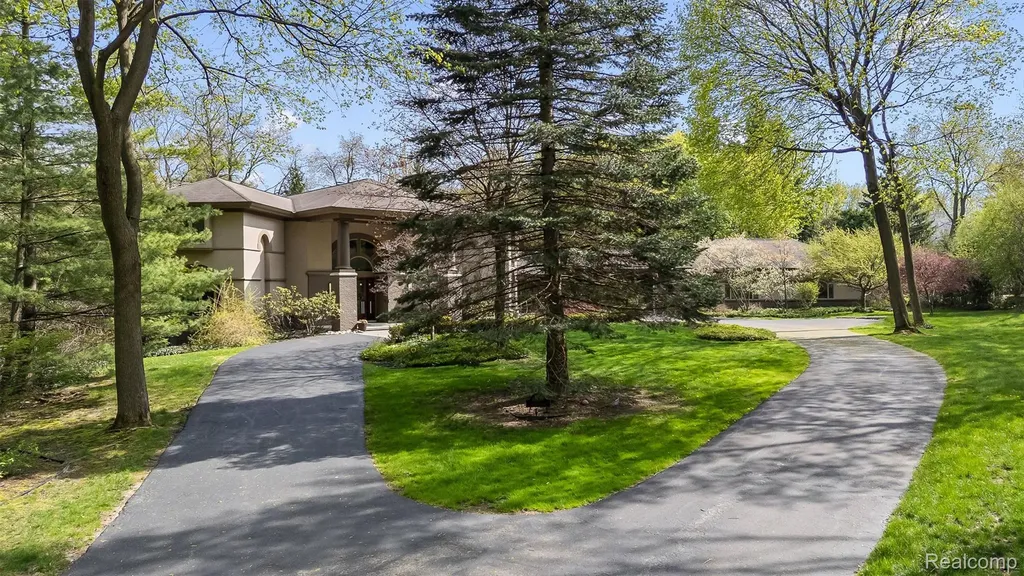 1800 Tiverton Road Bloomfield Hills City MI 48304