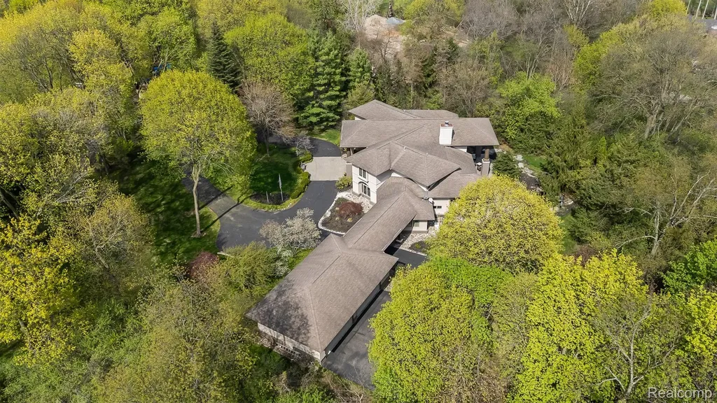 1800 Tiverton Road Bloomfield Hills City MI 48304