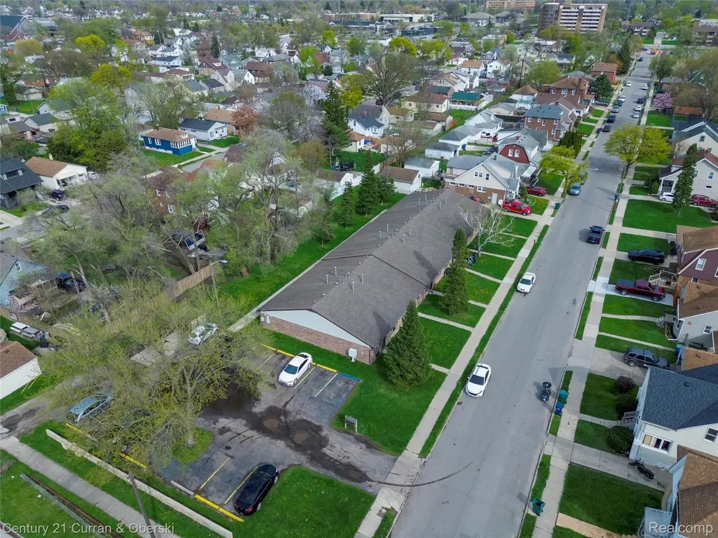 1470 Paris Avenue Lincoln Park City MI 48146