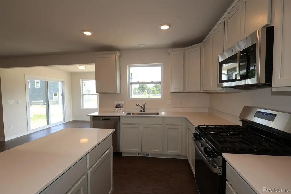34465 Sandpiper Court Chesterfield Township MI 48047