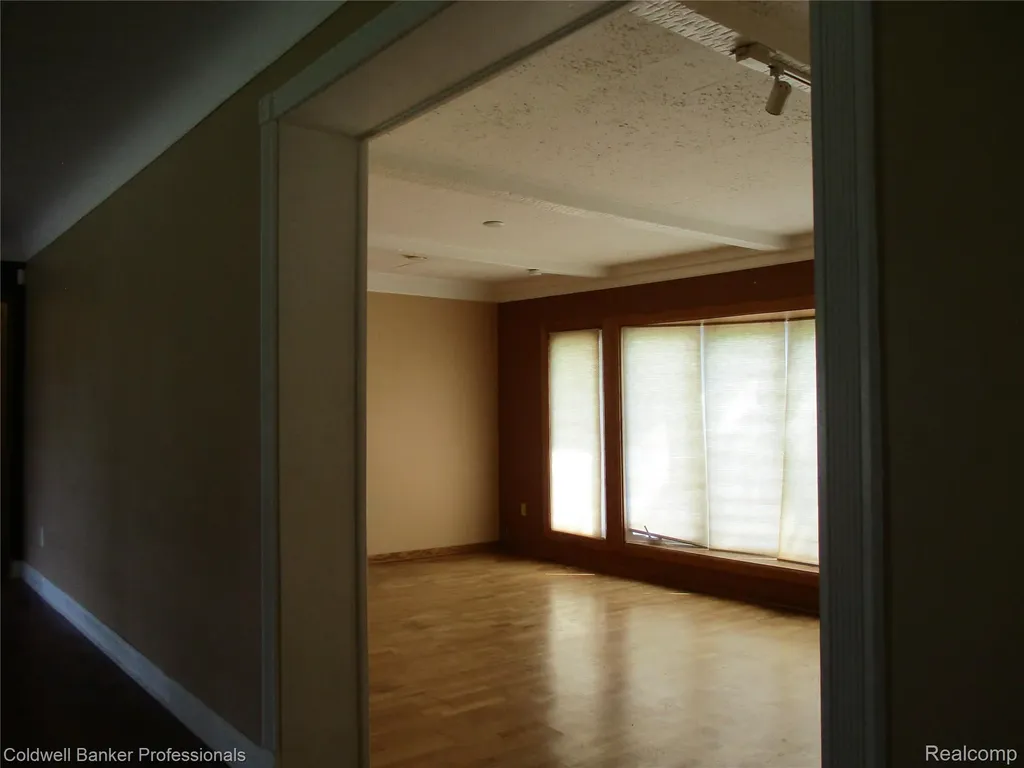 28251 Wildwood Trail Farmington Hills City MI 48336