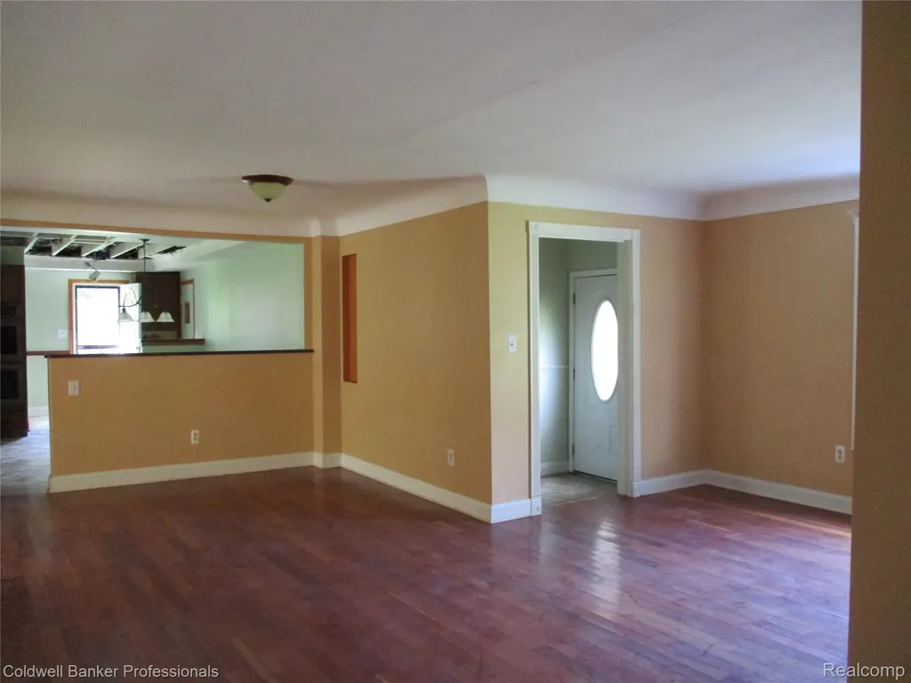 28251 Wildwood Trail Farmington Hills City MI 48336