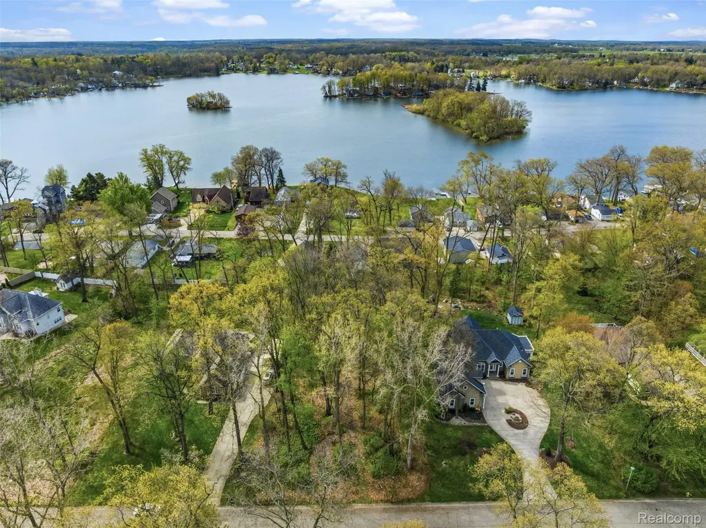 7531 Kovacs Drive Argentine Township MI 48451