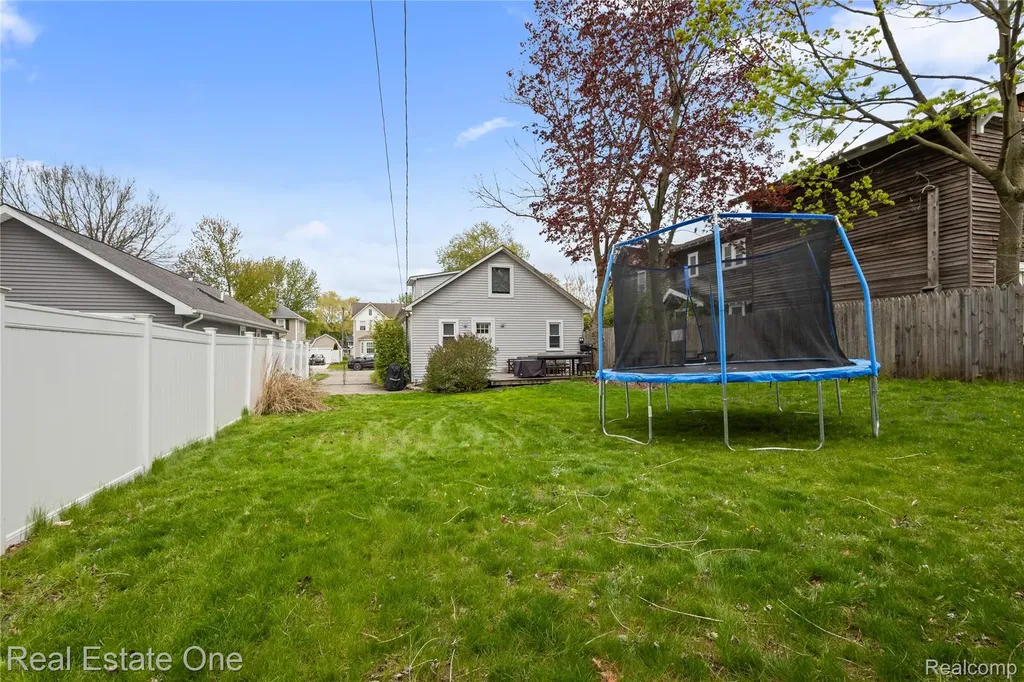 415 Taylor Avenue Rochester City MI 48307