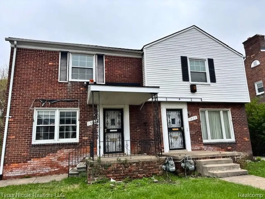1931-1939 Ewald Circle Detroit City MI 48238