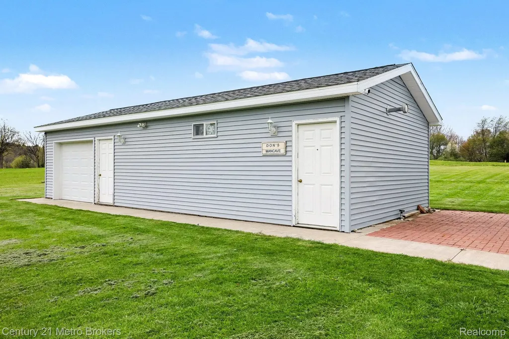3861 Five Lakes Road Mayfield Township MI 48461