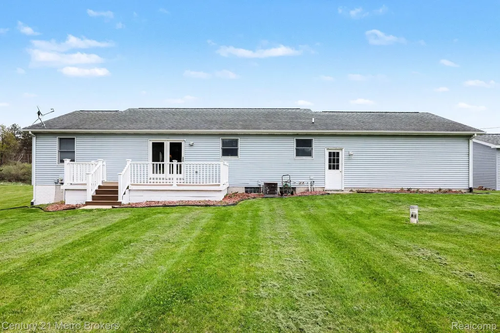 3861 Five Lakes Road Mayfield Township MI 48461