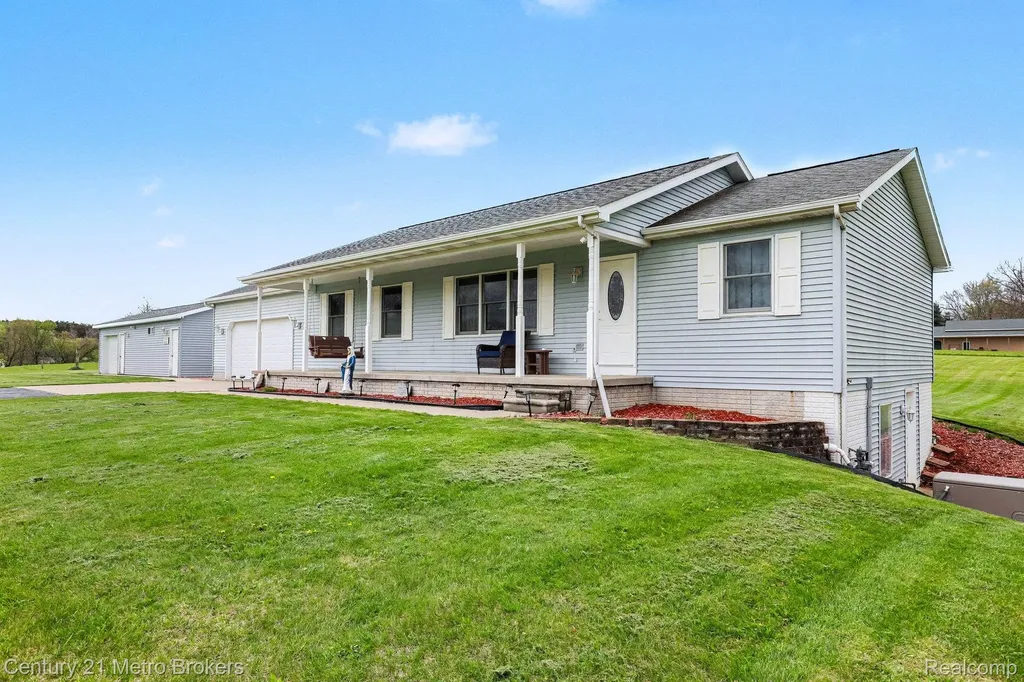 3861 Five Lakes Road Mayfield Township MI 48461