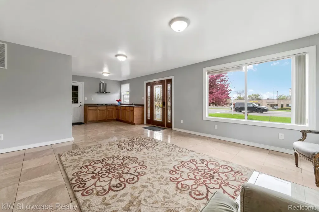 7969 Richardson Road West Bloomfield Charter Township MI 48323