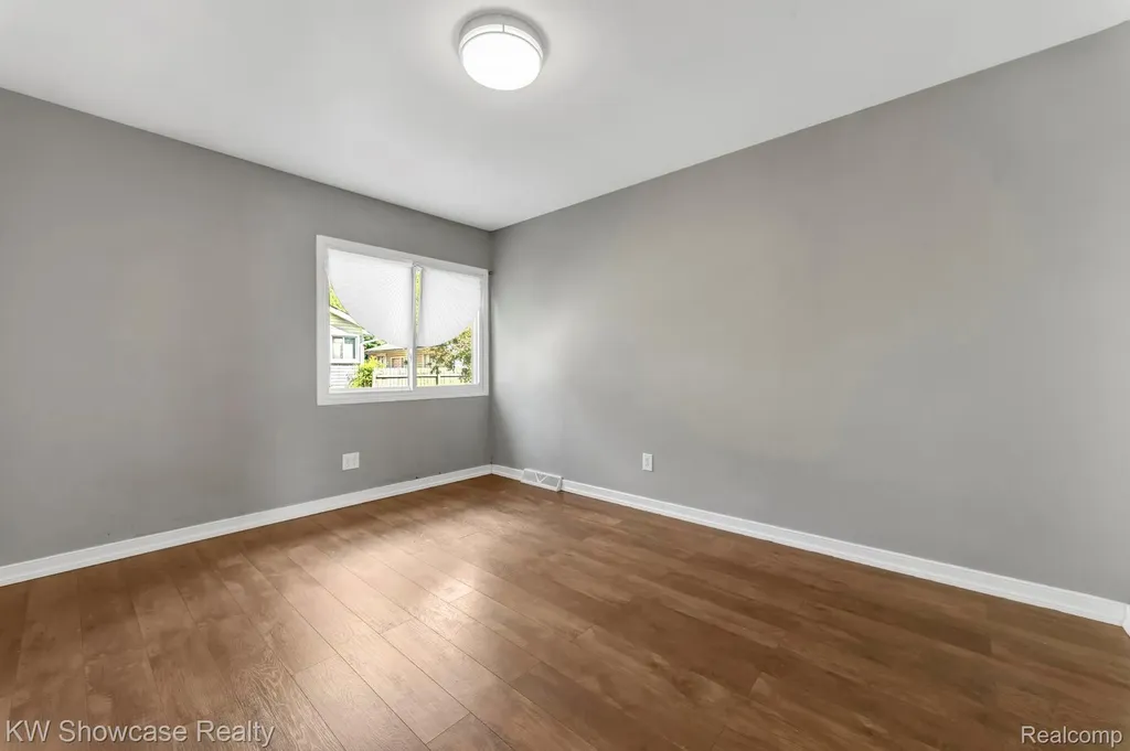 7969 Richardson Road West Bloomfield Charter Township MI 48323