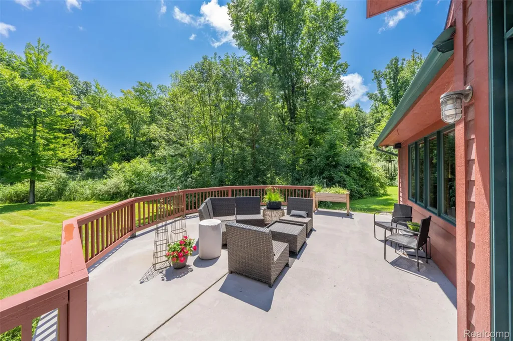 4832 Hosner Road Addison Township MI 48370