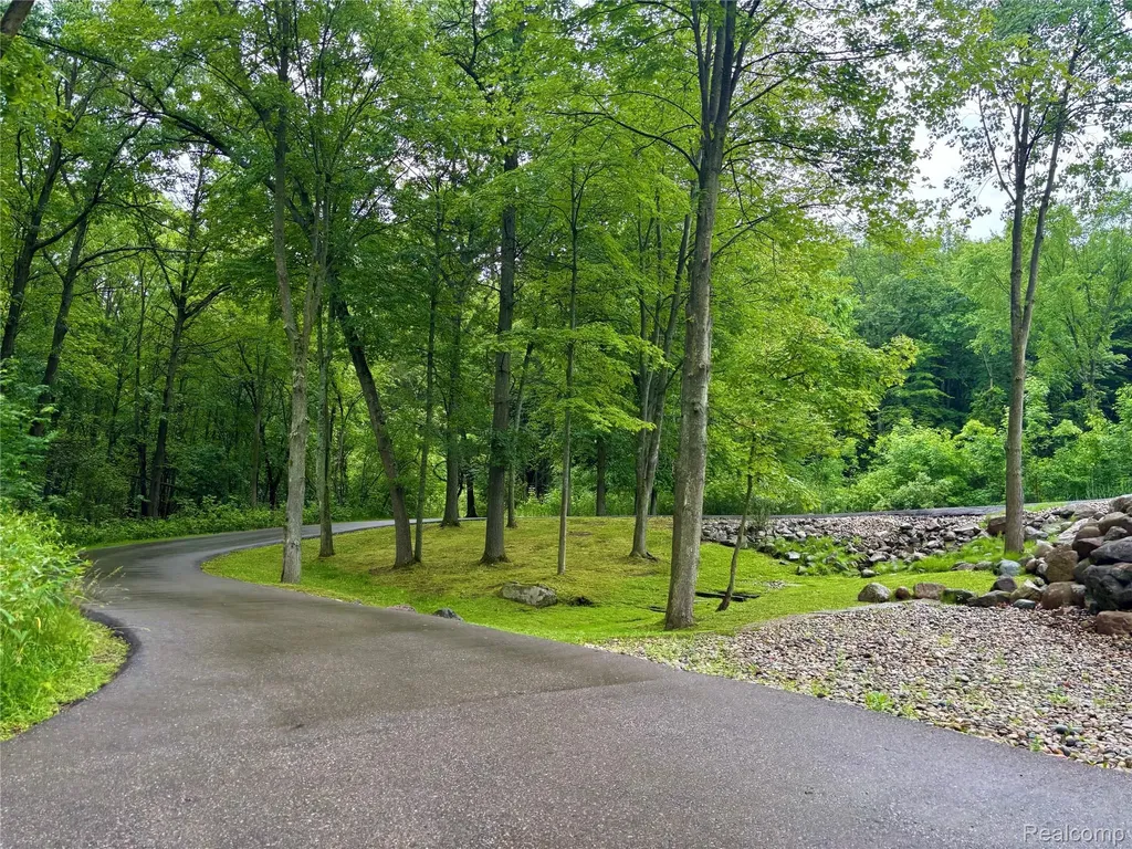 4832 Hosner Road Addison Township MI 48370