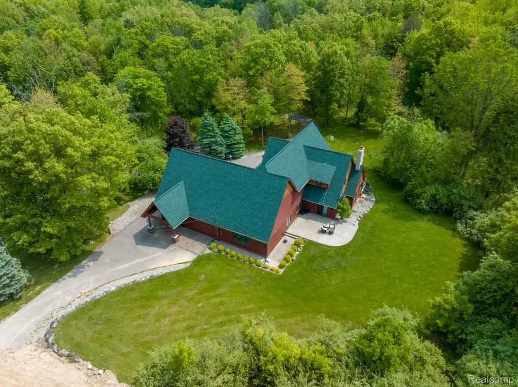 4832 Hosner Road Addison Township MI 48370