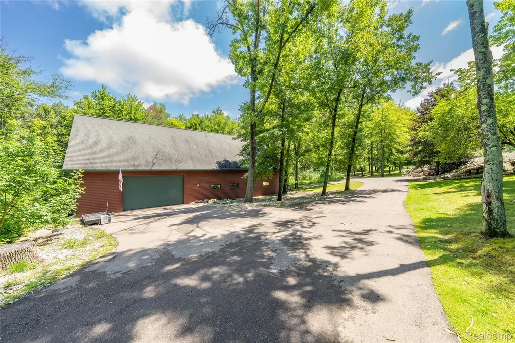 4832 Hosner Road Addison Township MI 48370