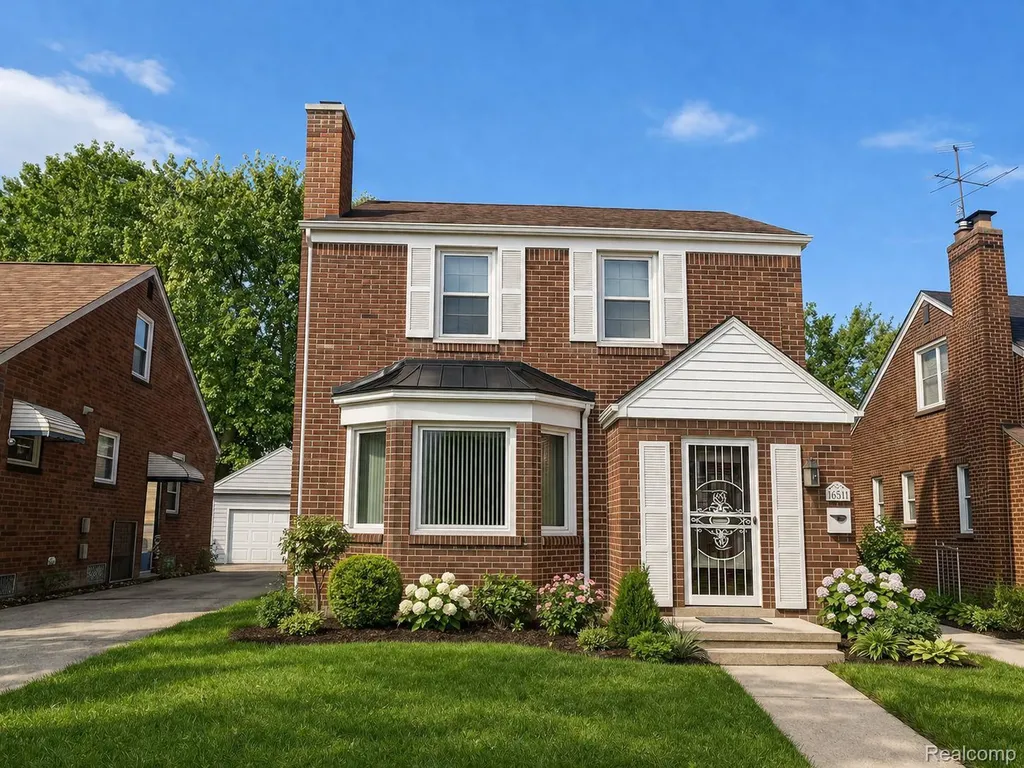 5936 Hillcrest Street Detroit City MI 48236
