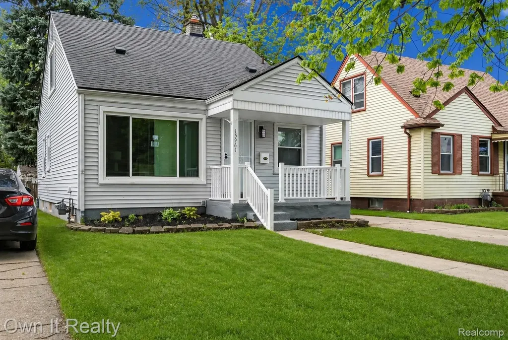 15961 Macarthur Redford Charter Township MI 48239