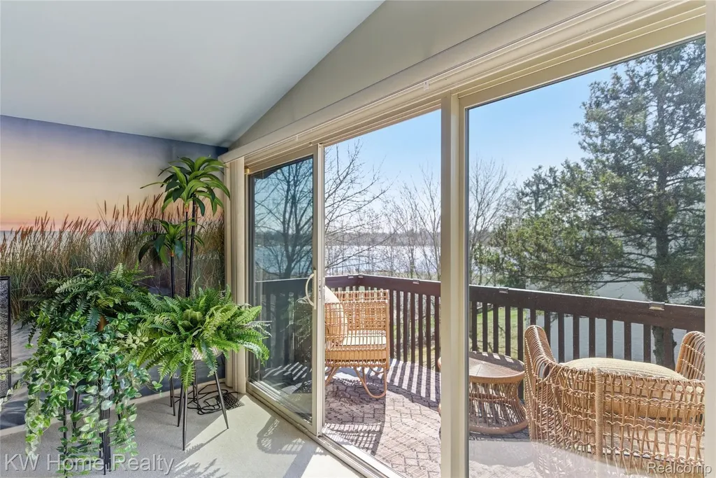 4749 Tara Court West Bloomfield Charter Township MI 48323