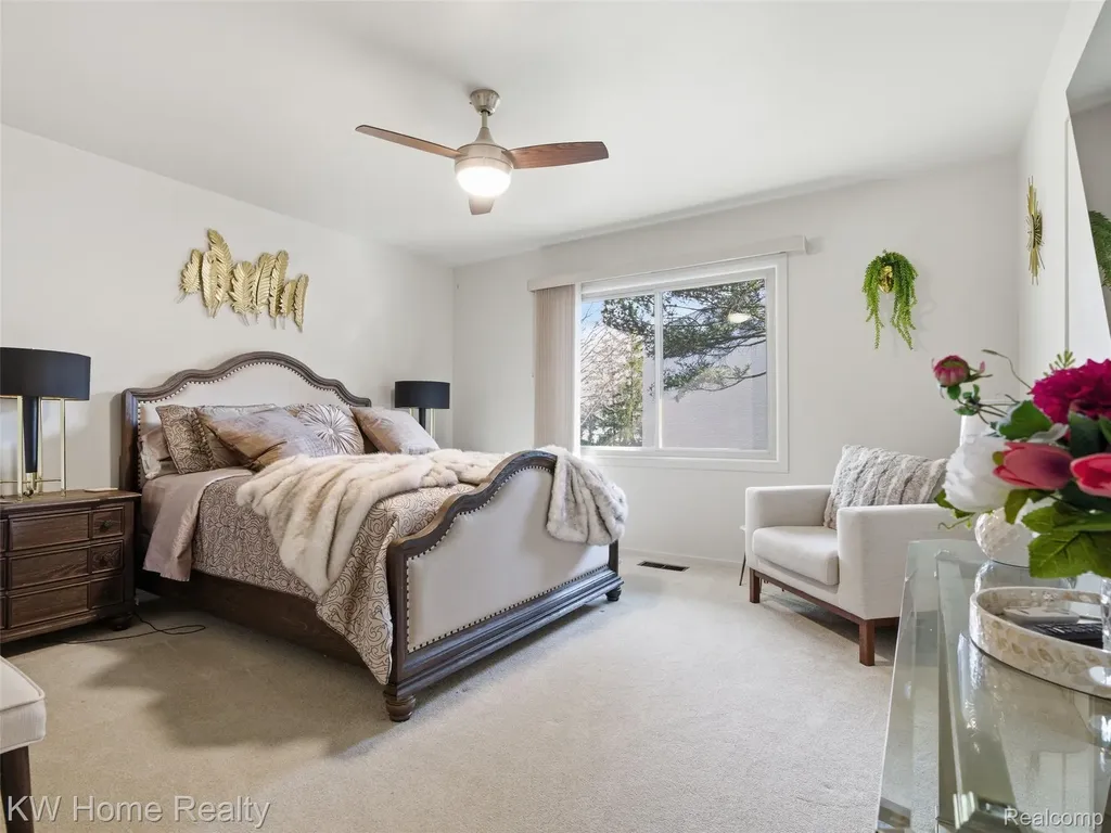 4749 Tara Court West Bloomfield Charter Township MI 48323