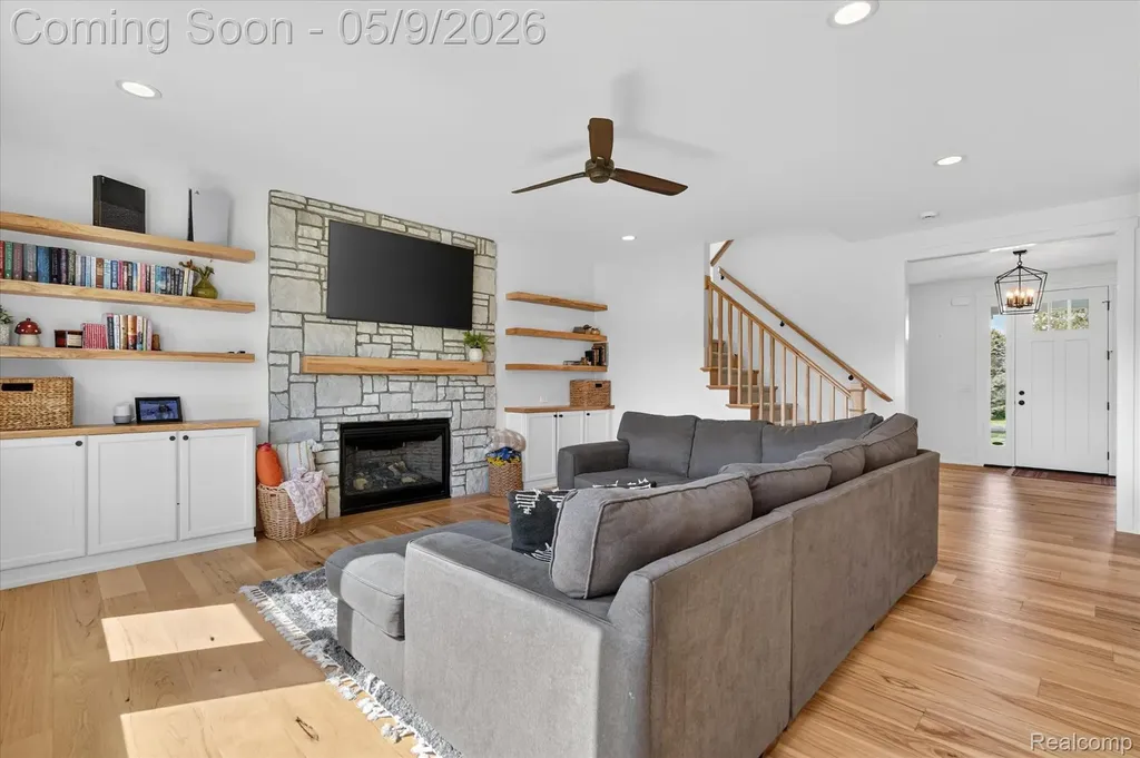 27598 Green Valley Drive Lyon Charter Township MI 48165