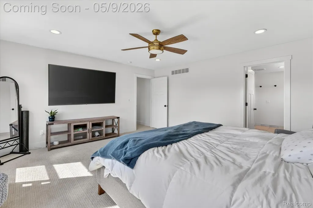 27598 Green Valley Drive Lyon Charter Township MI 48165