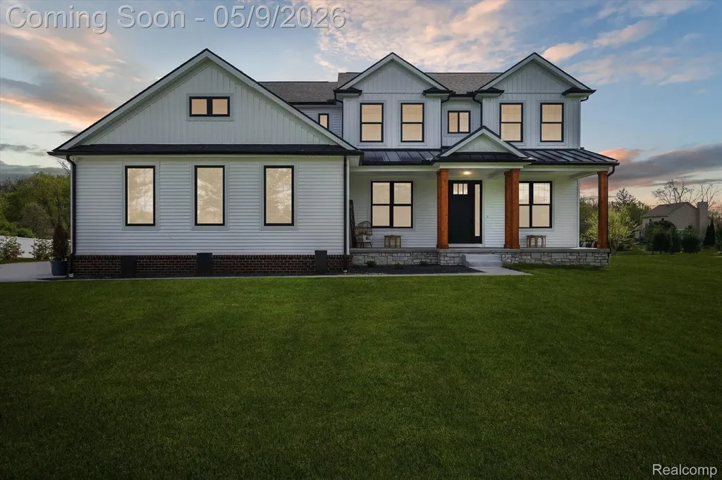 27598 Green Valley Drive Lyon Charter Township MI 48165