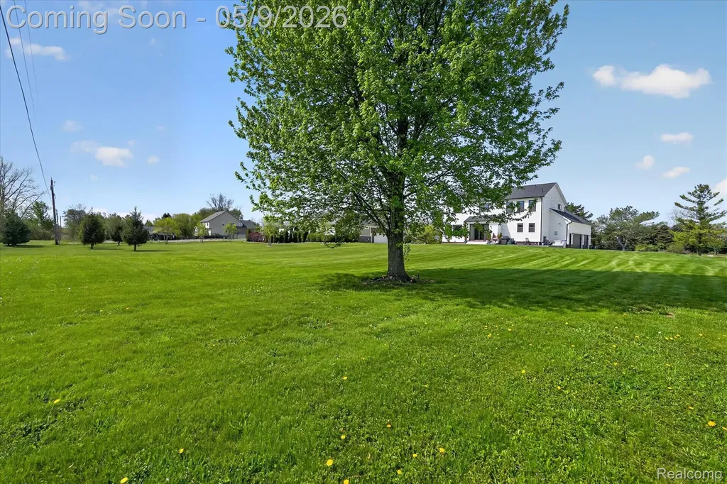 27598 Green Valley Drive Lyon Charter Township MI 48165
