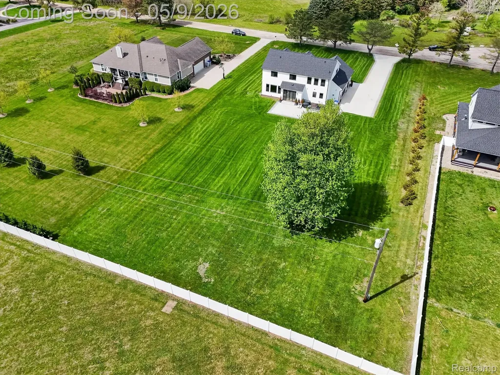 27598 Green Valley Drive Lyon Charter Township MI 48165