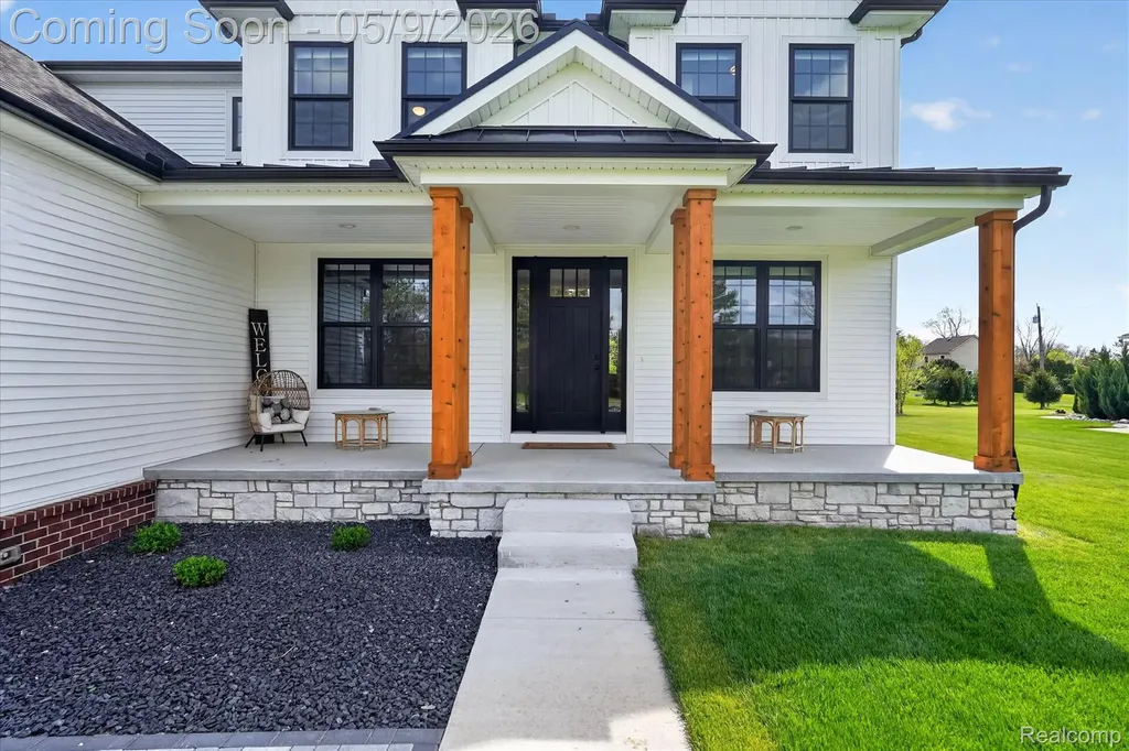 27598 Green Valley Drive Lyon Charter Township MI 48165