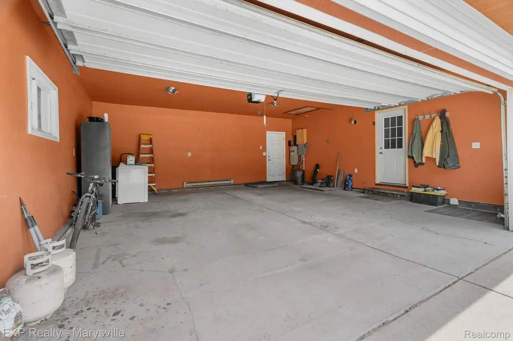 12980 Metcalf Road Brockway Township MI 48097