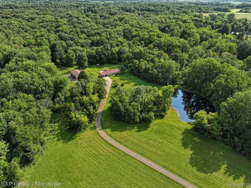 12980 Metcalf Road Brockway Township MI 48097