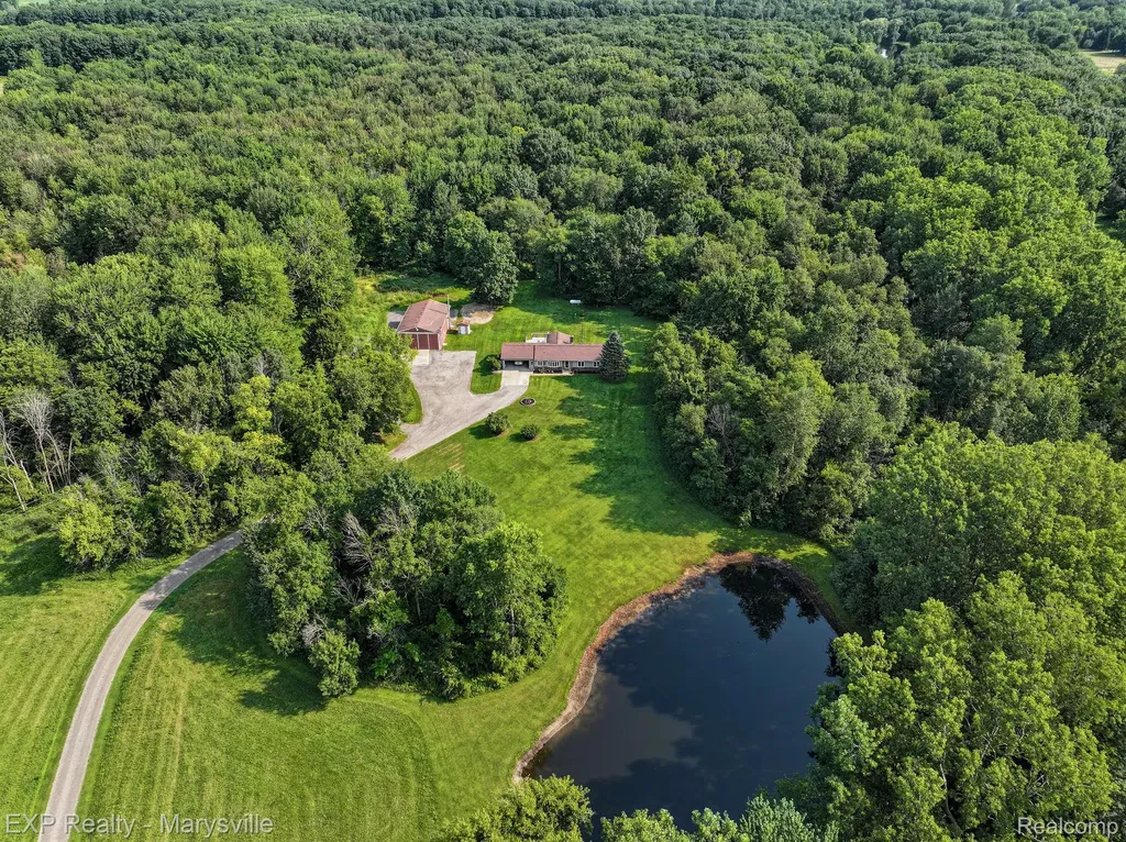 12980 Metcalf Road Brockway Township MI 48097