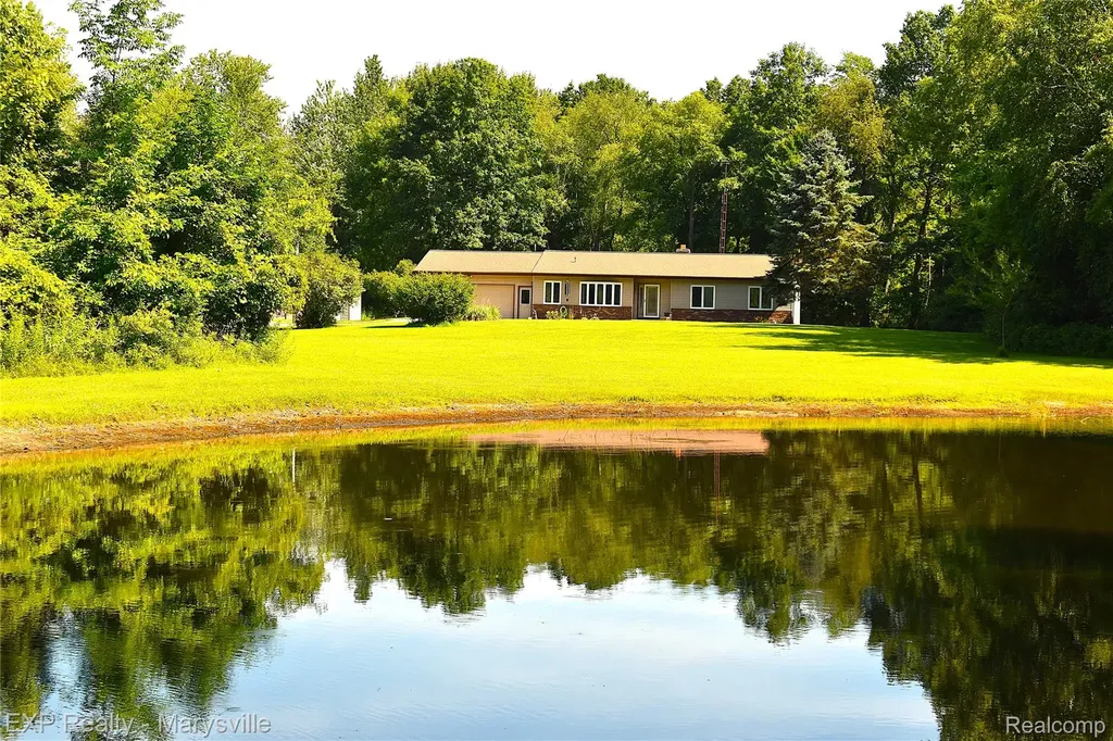 12980 Metcalf Road Brockway Township MI 48097