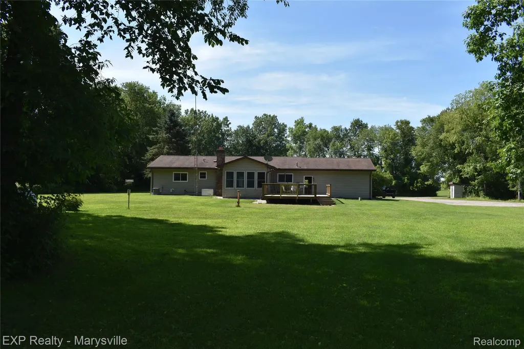 12980 Metcalf Road Brockway Township MI 48097