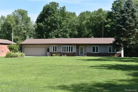12980 Metcalf Road Brockway Township MI 48097