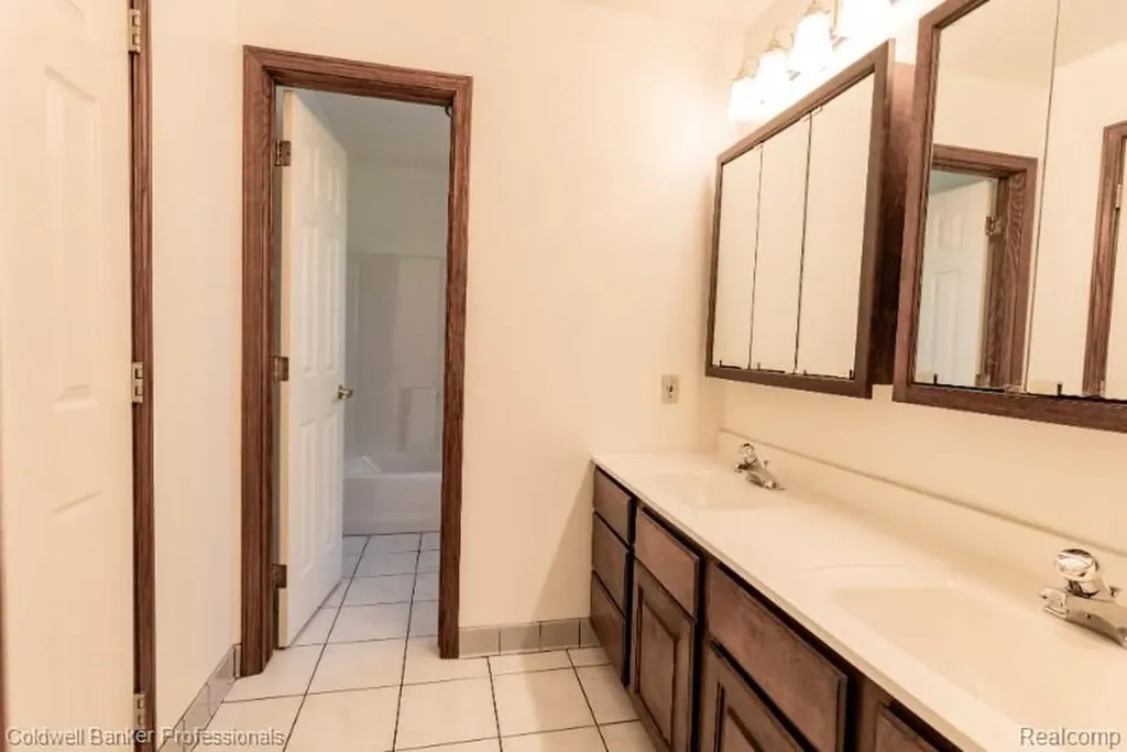 11171 Lapeer Road Davison Township MI 48423