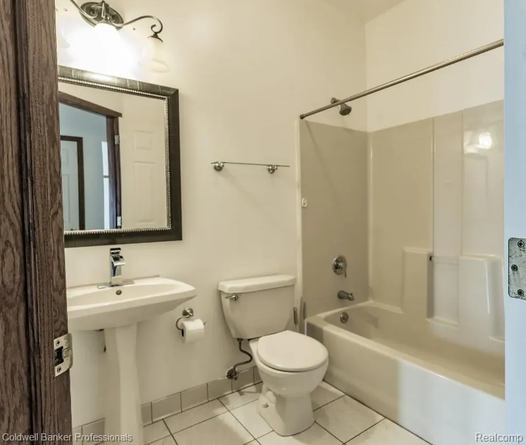 11171 Lapeer Road Davison Township MI 48423