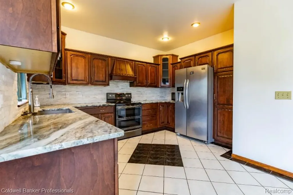 11171 Lapeer Road Davison Township MI 48423