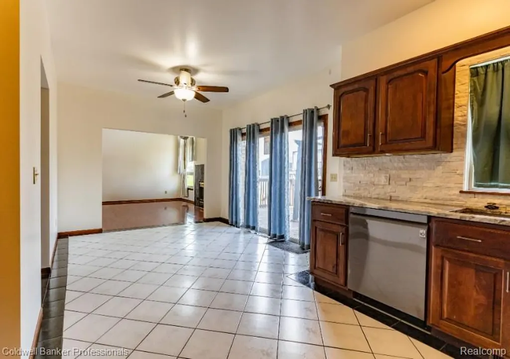 11171 Lapeer Road Davison Township MI 48423
