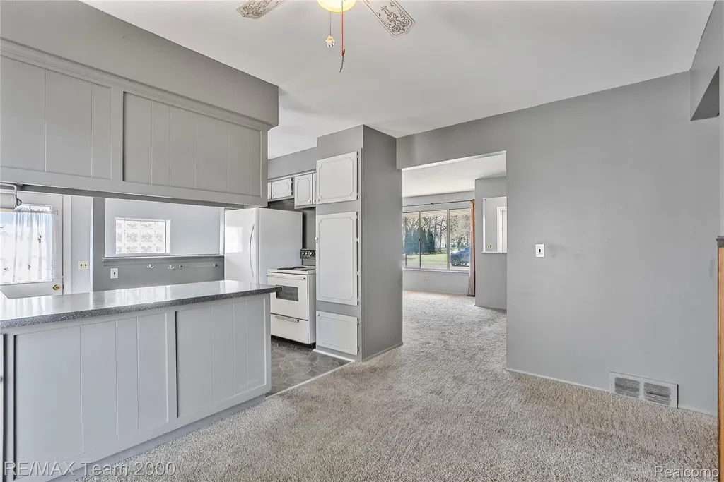 33622 Bock Street Garden City City MI 48135