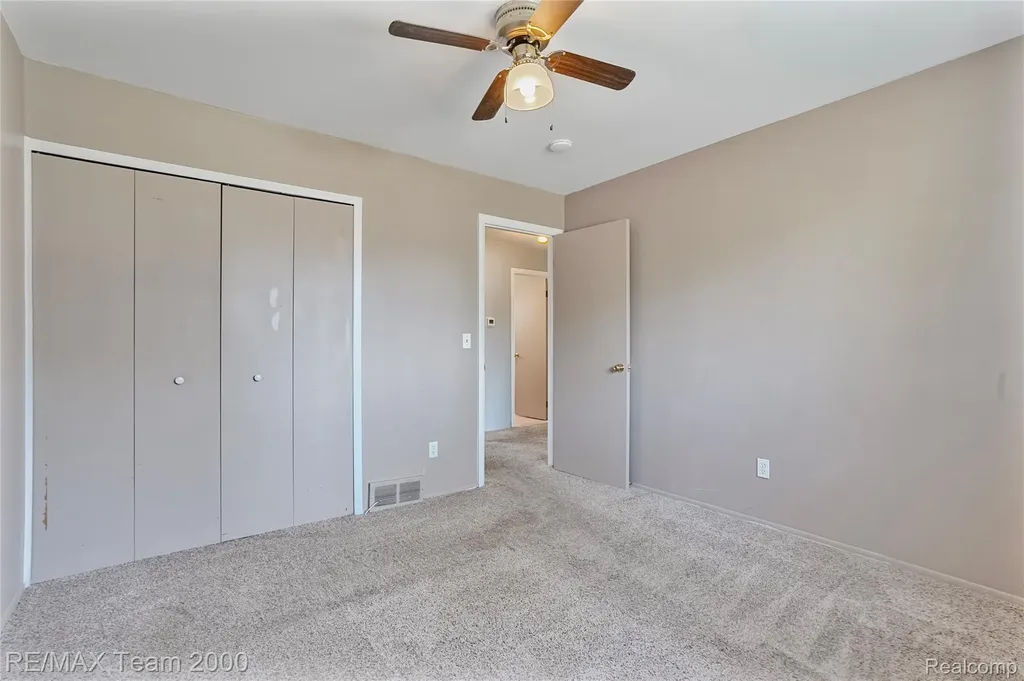 33622 Bock Street Garden City City MI 48135