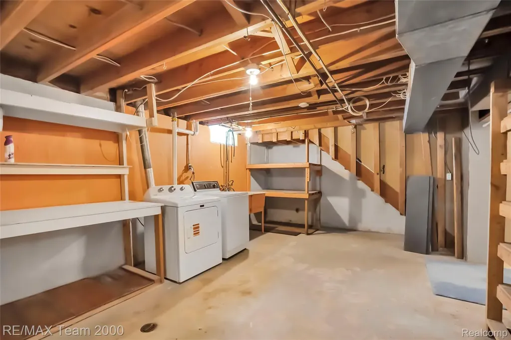 33622 Bock Street Garden City City MI 48135