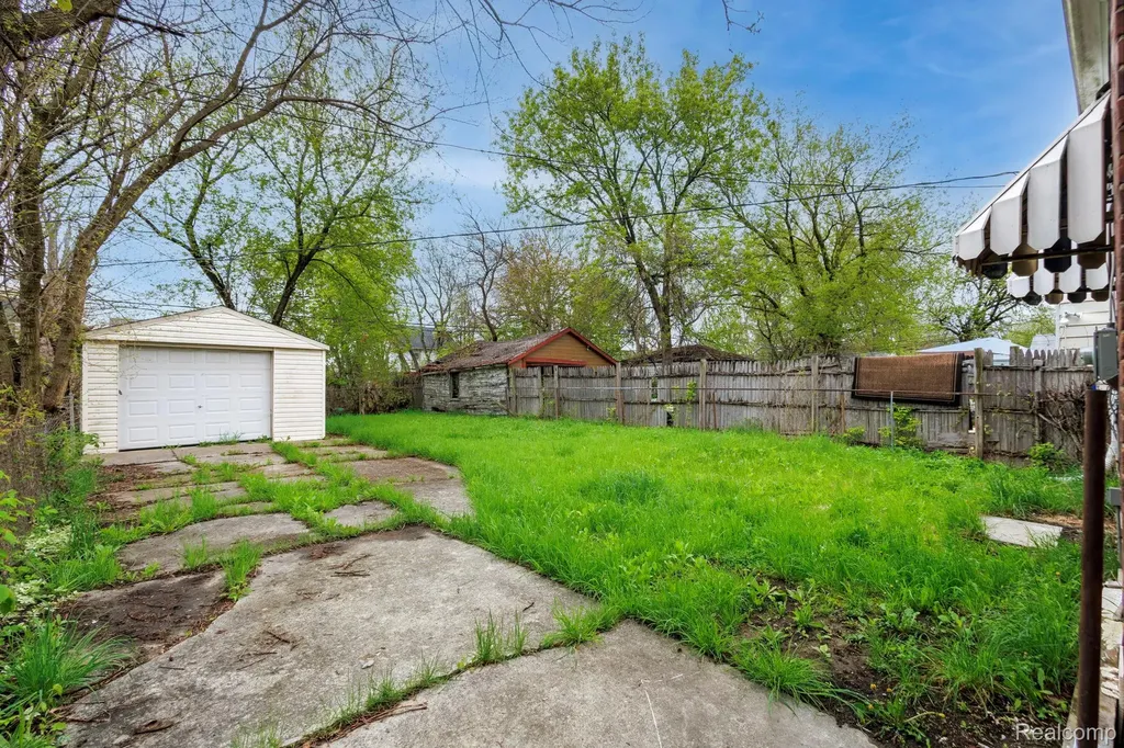 9575 Longacre Street Detroit City MI 48227