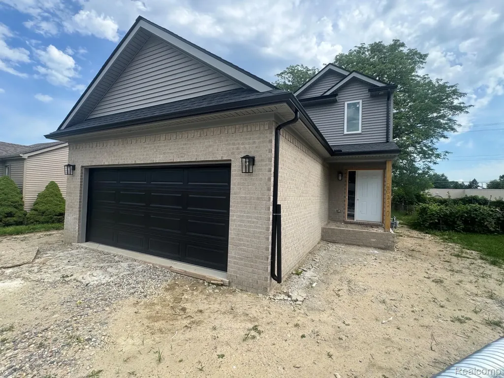 20220 Finley Street Clinton Charter Township MI 48035